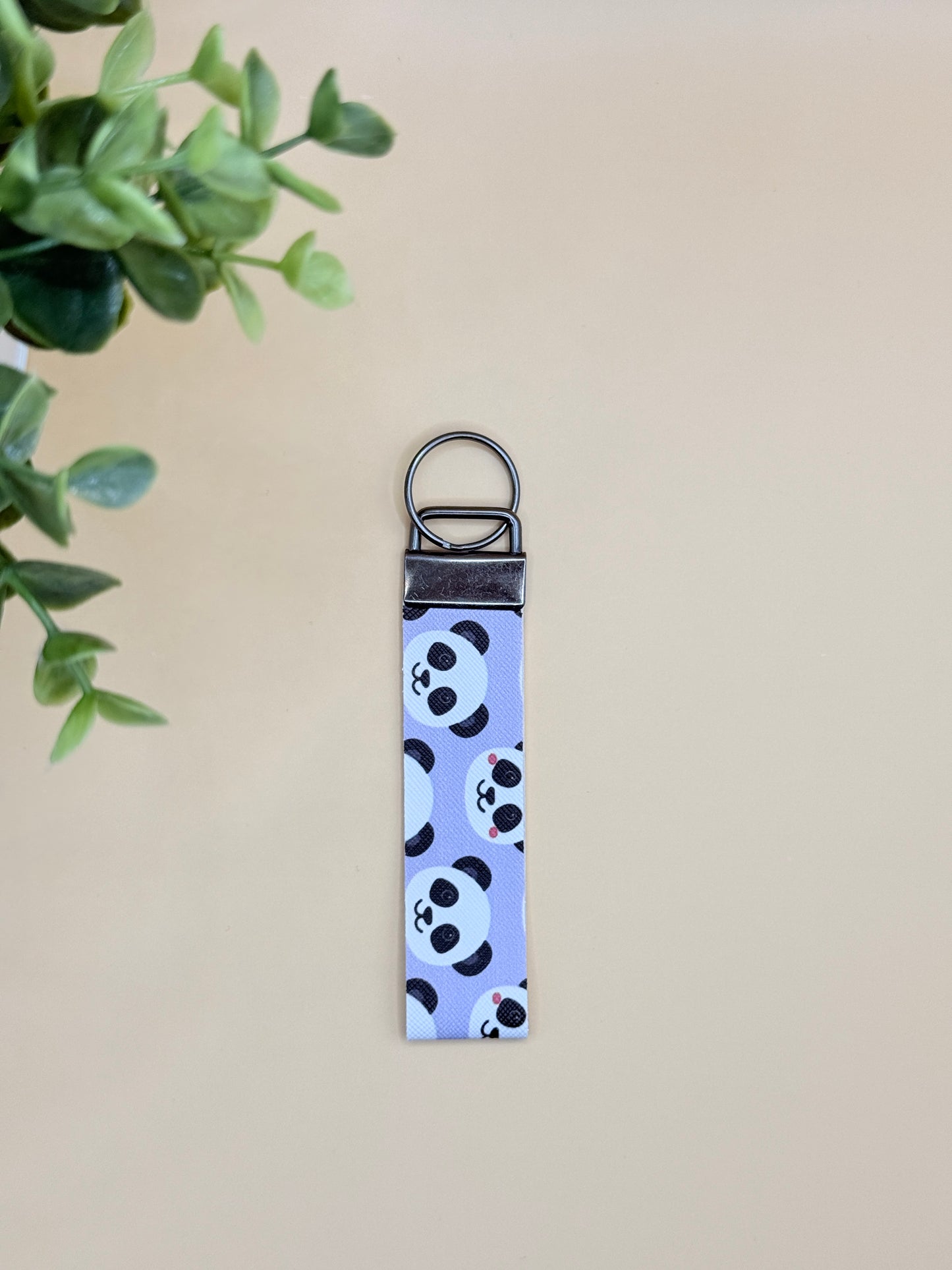 سلسلة مفاتيح لطيفة للمعصم