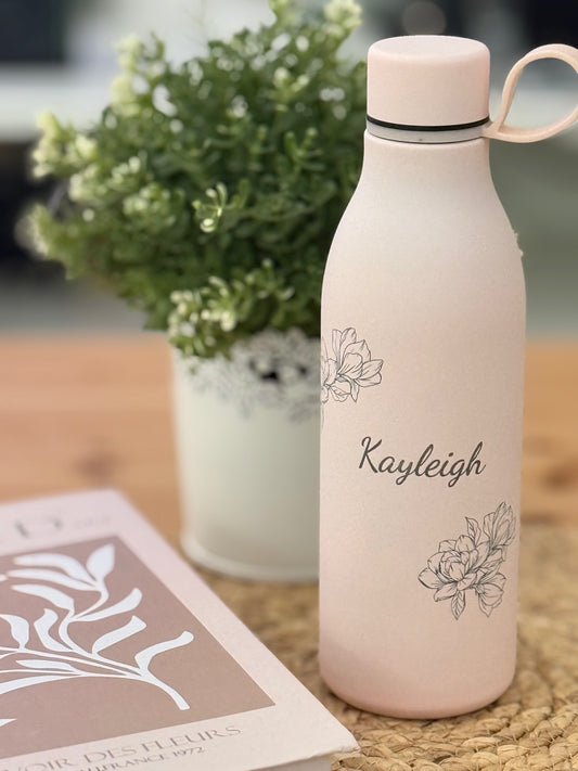 مطرة ماء تصميم الاسم حسب الطلب